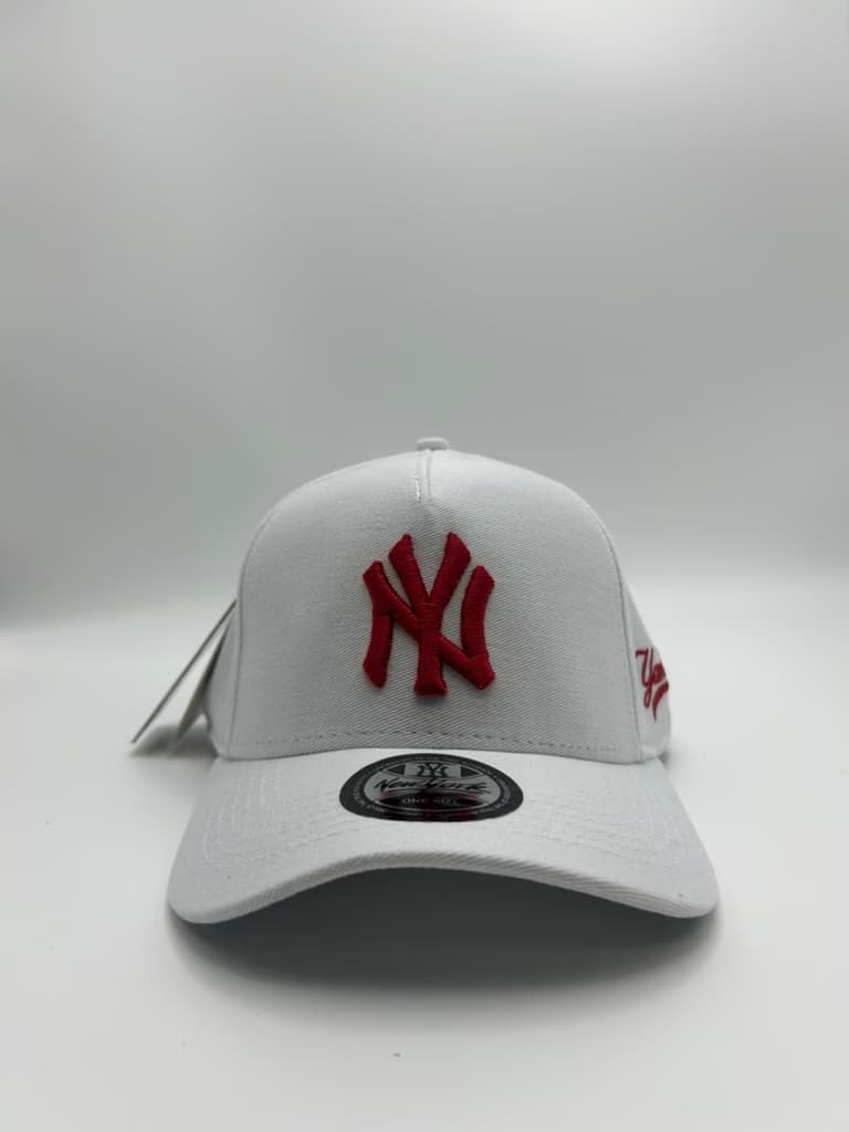 Boné New York Branco Vermelho